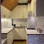 Little King - Feel Like At Apartamento *