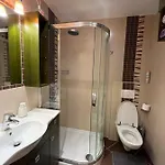 Little King - Feel Like At *