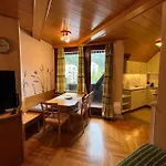 Little King - Feel Like At