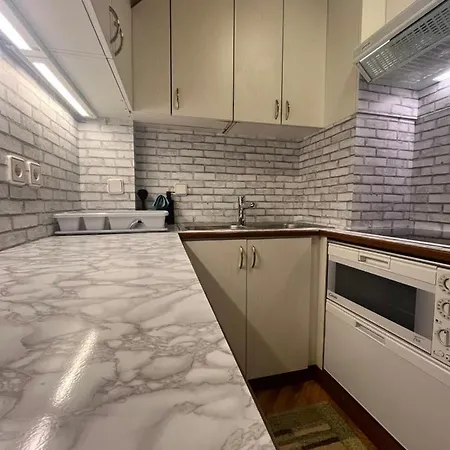 Little King - Feel Like At