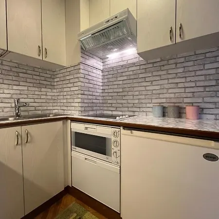 Little King - Feel Like At