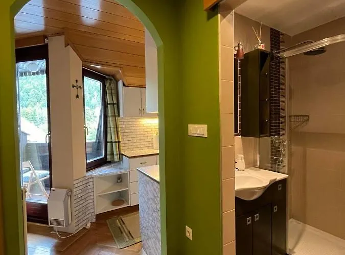 Little King - Feel Like At * كْرانْيِسكا غورا