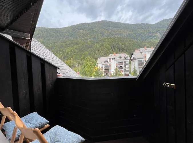 Little King - Feel Like At